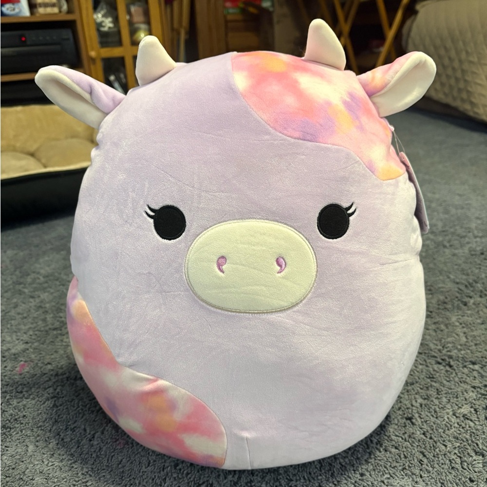 NWT Squishmallows big cow whose name is: Suri